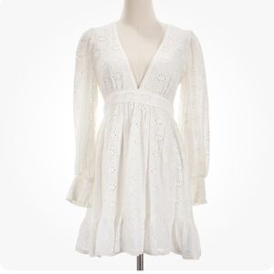 Alice + Olivia Marita Long Sleeve V Neck Eyelet Dress Size 0 Off White wedding